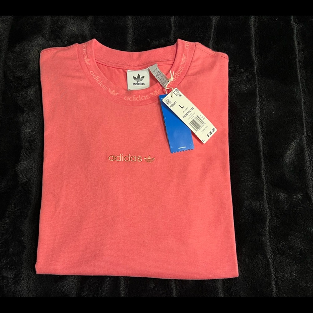 Adidas Ribbed Tee(Size Large)